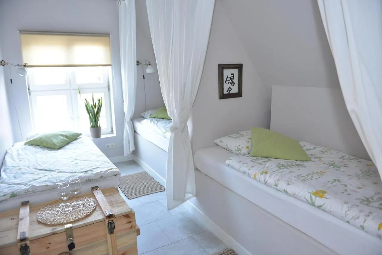 Five Point Hostel & Apartments  Gdansk
